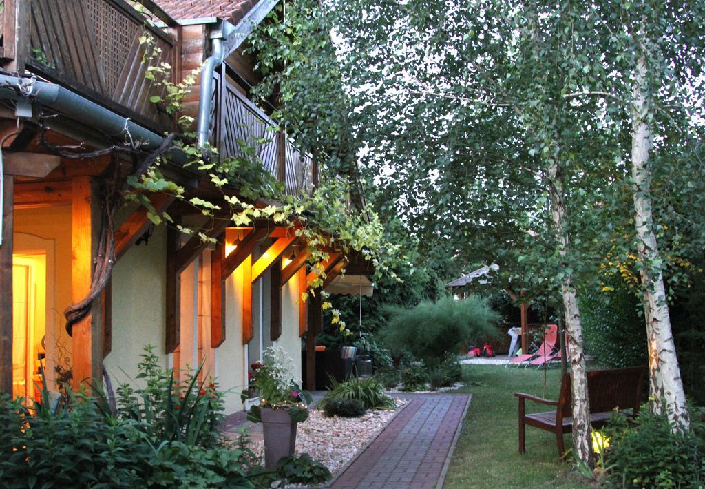 Kőszeghegyalja Vendégház Horvatzsidany Exterior foto